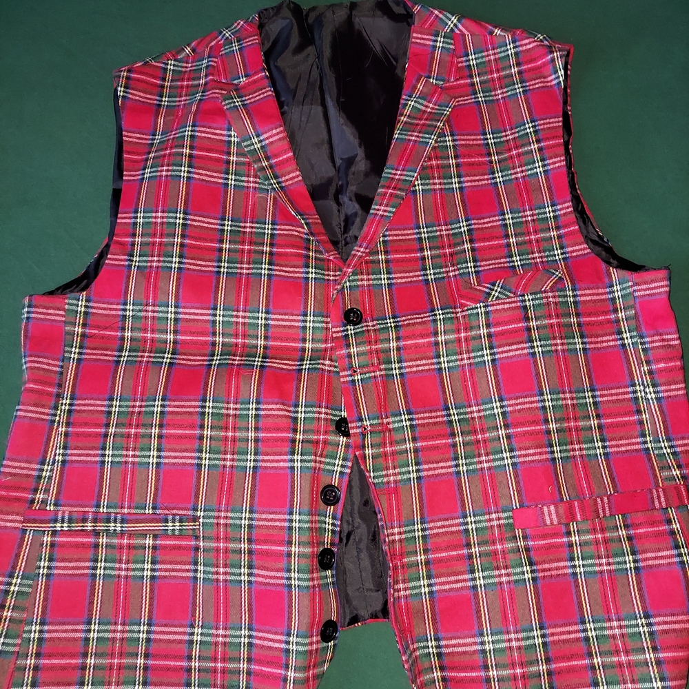 Men's Red Tartan Plaid Vest – Tailored Festive Layer